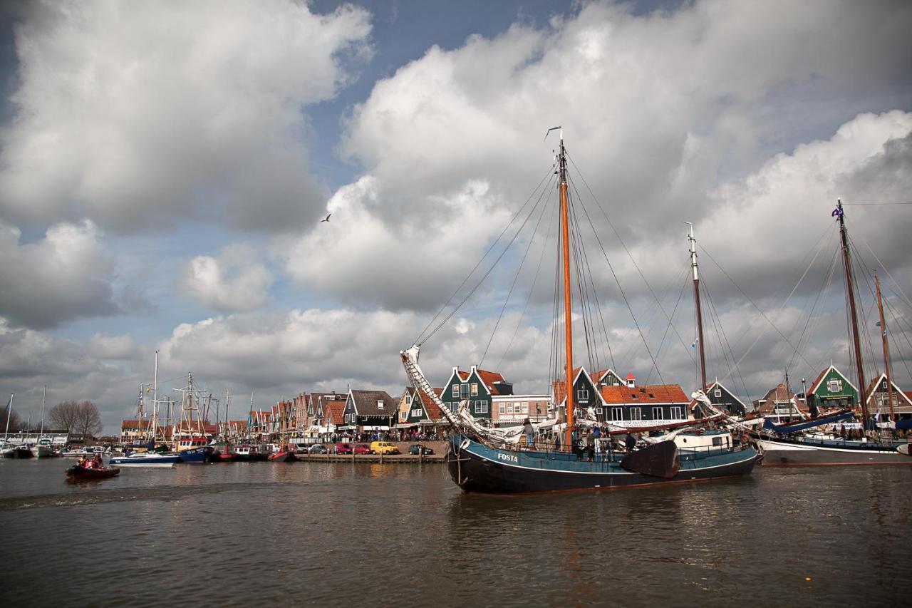 Bed and Breakfast De Krasse Man Edam Exteriér fotografie